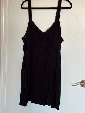 Black Old Navy dress